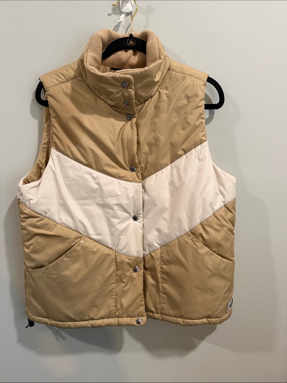 The North Face Beige and Cream Chevron Puffer Vest